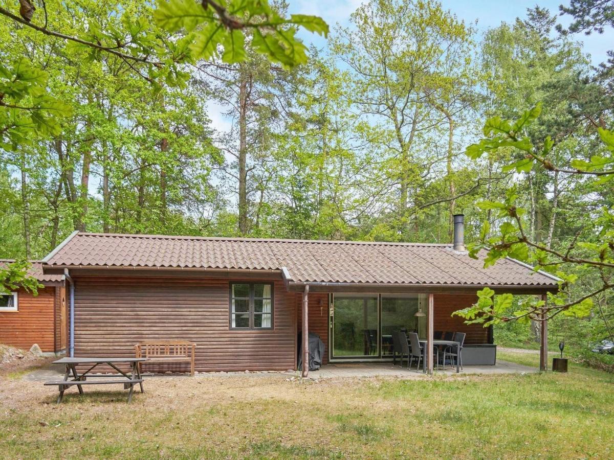 Three-Bedroom Holiday Home In Ronne 4 Zewnętrze zdjęcie
