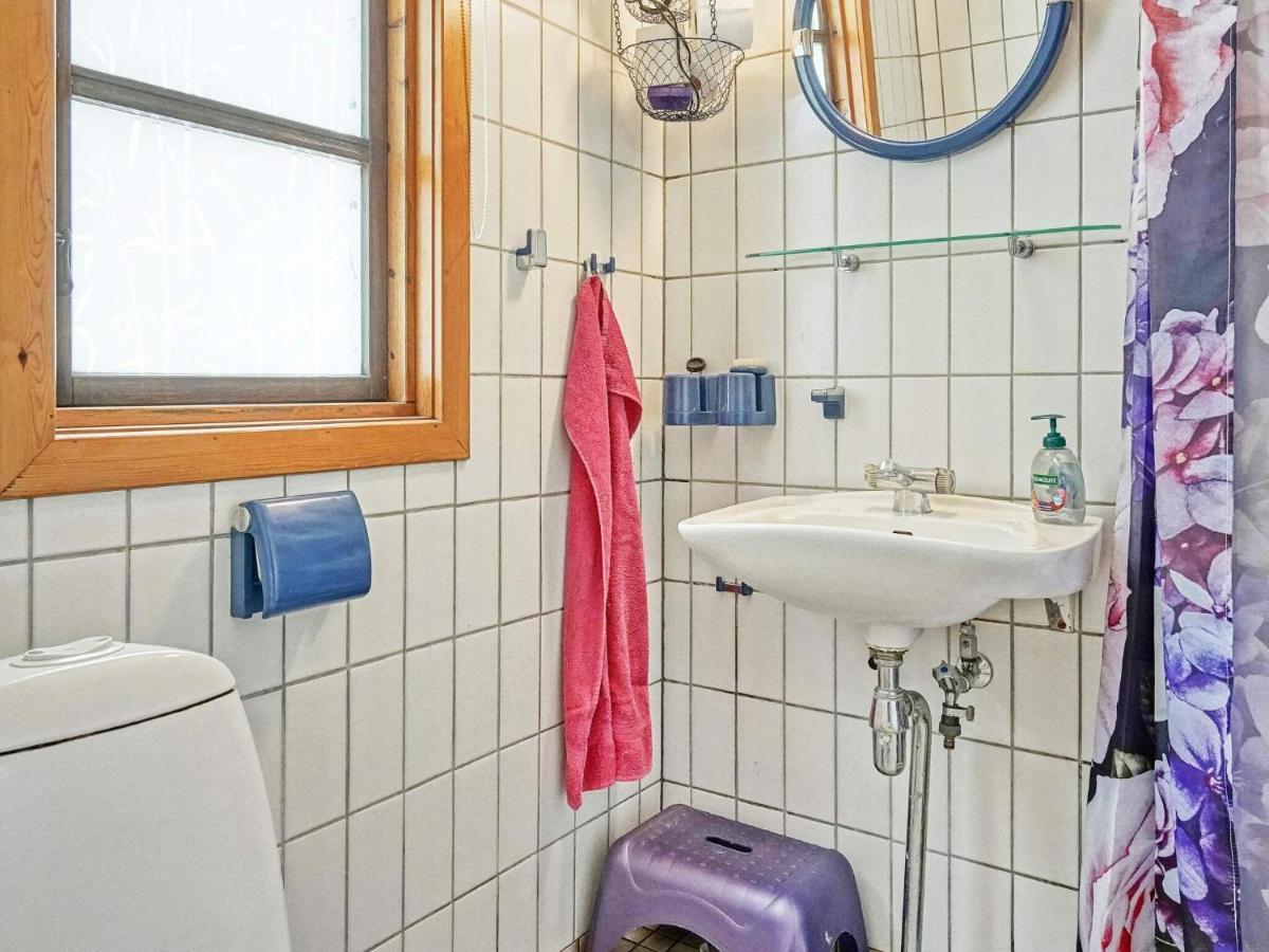Three-Bedroom Holiday Home In Ronne 4 Zewnętrze zdjęcie