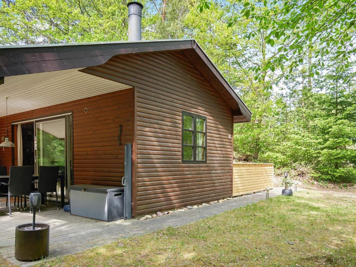 Three-Bedroom Holiday Home In Ronne 4 Zewnętrze zdjęcie